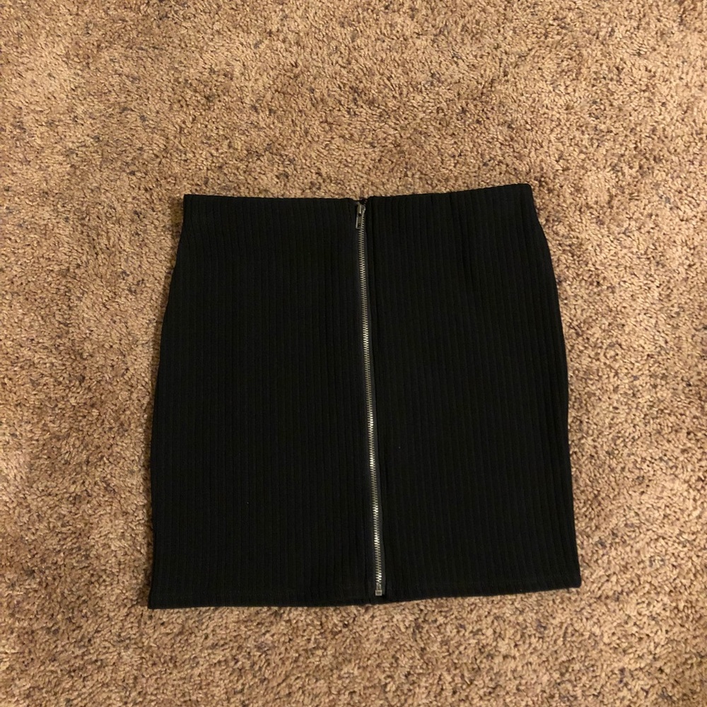 Black Ribbed Mini Skirt